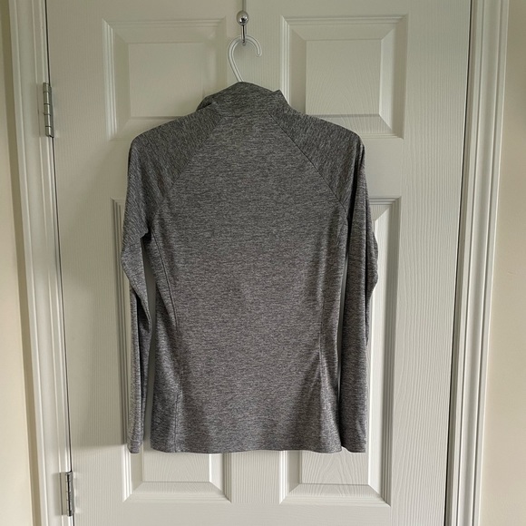 Under Armour Heat Gear 1/2 zip long sleeve - Picture 2 of 2